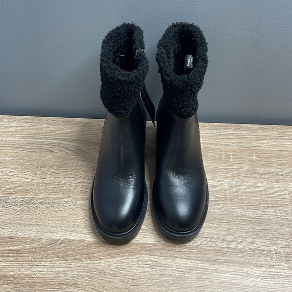 AquaDiva NWT Waterproof Wedge Ankle Boots Black  Winter Faux Fur Trim Leather 37 - Picture 5 of 12